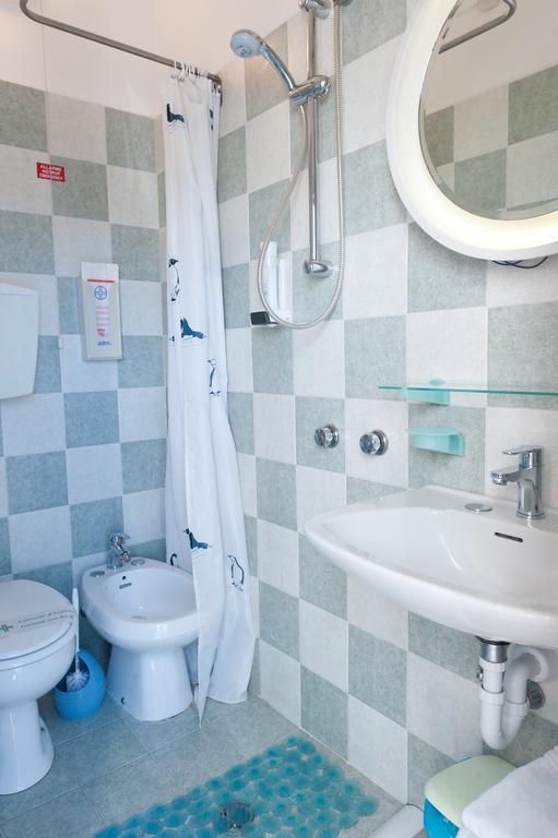 Albergo Marsari 佩斯基耶拉德加达 客房 照片